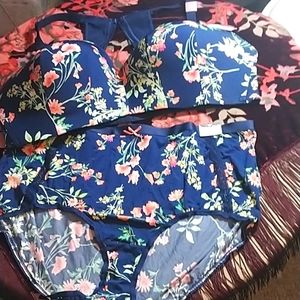 Plentiful Pretty Plus Panty/Bra Set NWT